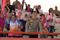 Kapolda Jambi Irjen Pol. Rusdi Hartono tutup pelaksanaan kegiatan Turnamen Volly Bhayangkari CUP. Dok: Istimewa