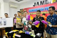 Ditresnarkoba Polda Jambi Beserta Jajaran Melakukan Konferensi Pers. Dok: Istimewa