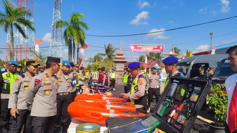 Kapolda Beserta Jajaran Melakukan Kunjungan ke Polres Tanjab Barat. Dok: Istimewa