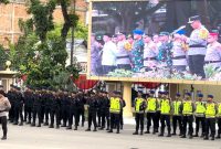 Ribuan Personil gabungan yang terdiri dari Polri, TNI, Satpol PP, Kejaksaan, Basarnas, Dinas Perhubungan, BPBD, BNN, Densus 88 Anti Teror Gelar Pasukan Operasi Mantap Praja Siginjai 2024 di Mapolda Jambi. Dok: Istimewa