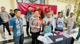 Dok: Istimewa
