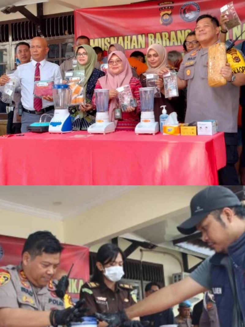 Kepolisian Resort Kota (Polresta) melalui Satresnarkoba melaksanakan pemusnahan barang bukti narkoba jenis sabu, ganja dan ekstasi senilai 2,5 miliar. Dok: Istimewa