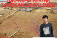 Tumpahan Minyak dari Tongkang Batu Bara, yang Berserakan di Pinggiran Sungai Batanghari, di Desa Sarang Burung, Kec.Jaluko, Kab.Muaro Jambi. Dok:Irwanda Nauufal Idris