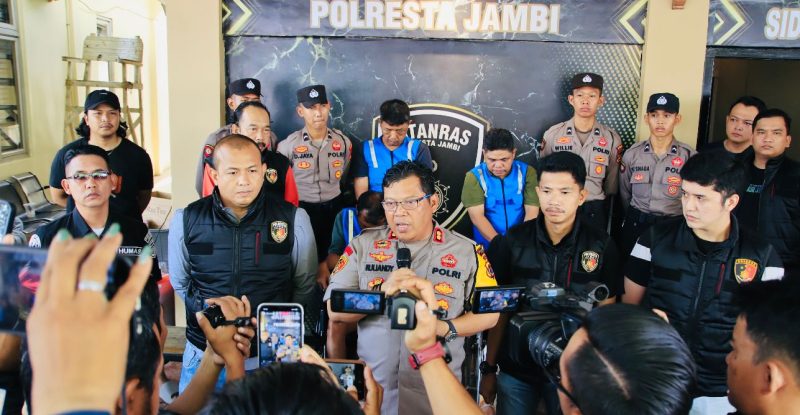 Dok: Istimewa