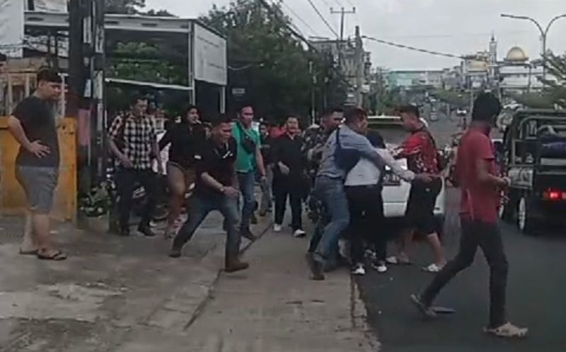 Dok: Istimewa