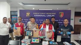 Dok: Istimewa