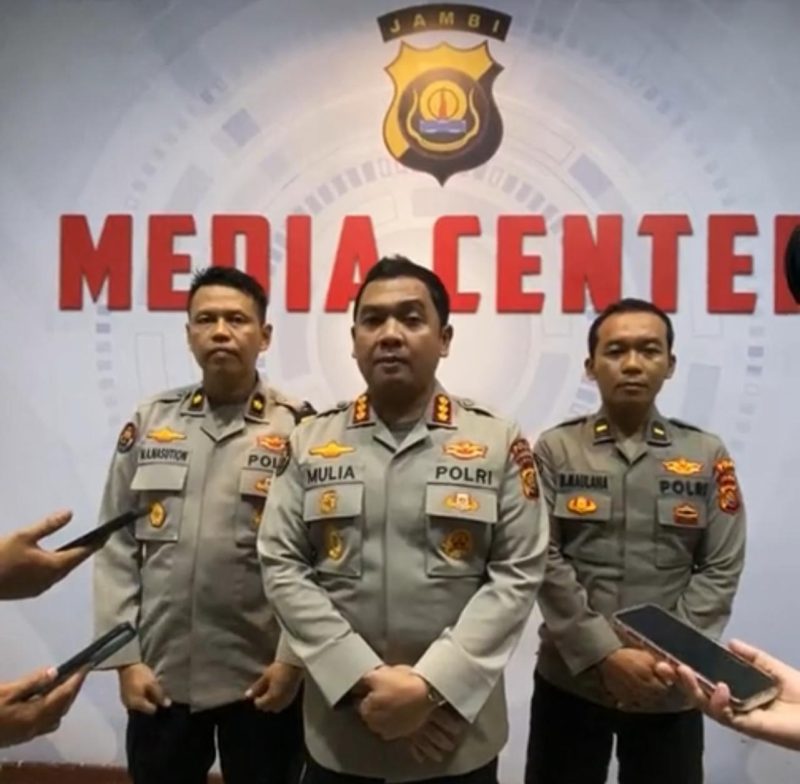 Dok: Istimewa
