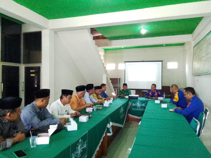 Dok: Istimewa
