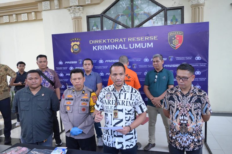 Dok: Istimewa