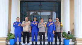 Dok: Istimewa