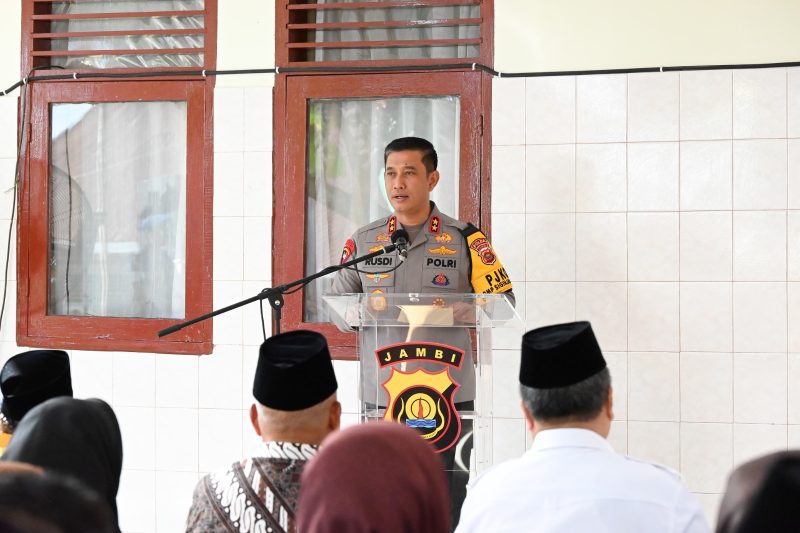 Dok: Istimewa