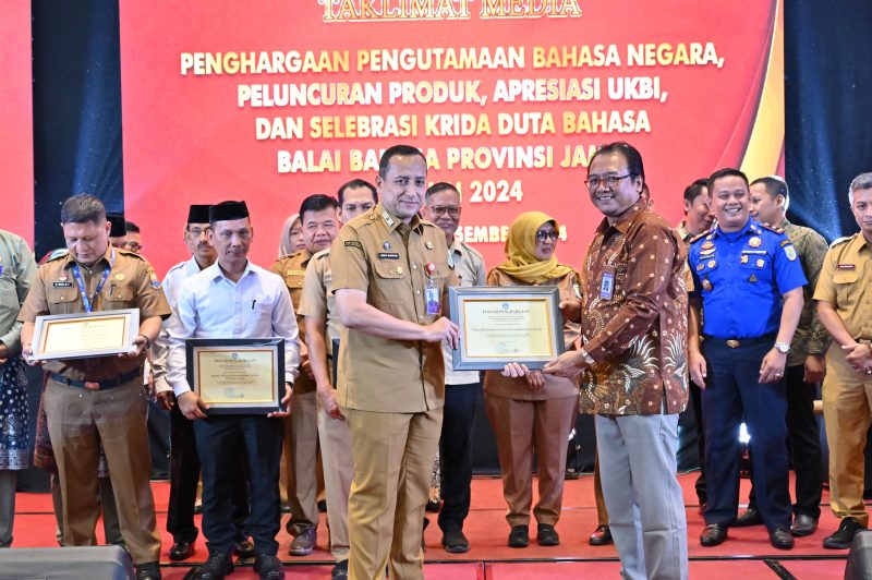 Dok: Istimewa