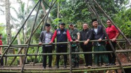 Dok: Istimewa