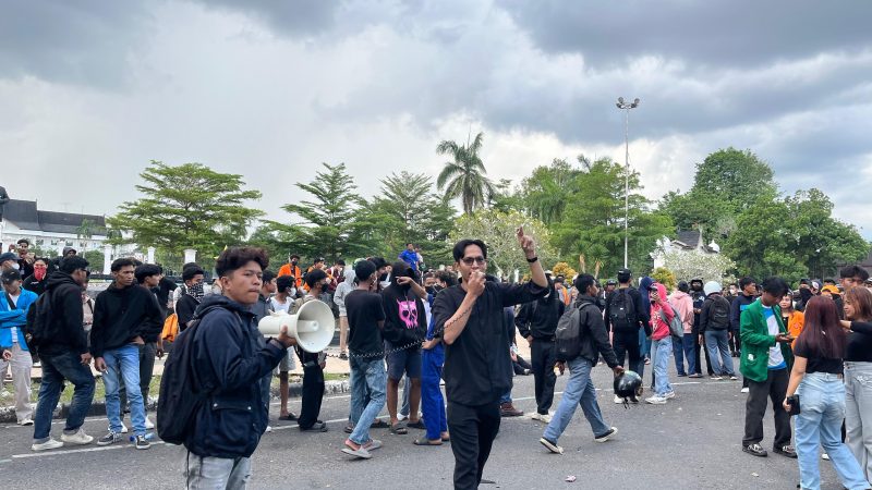 Dok.orasi Masa aksi Jambi melawan